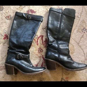 Frye Carmen? 77380 tall leather heeled riding boots